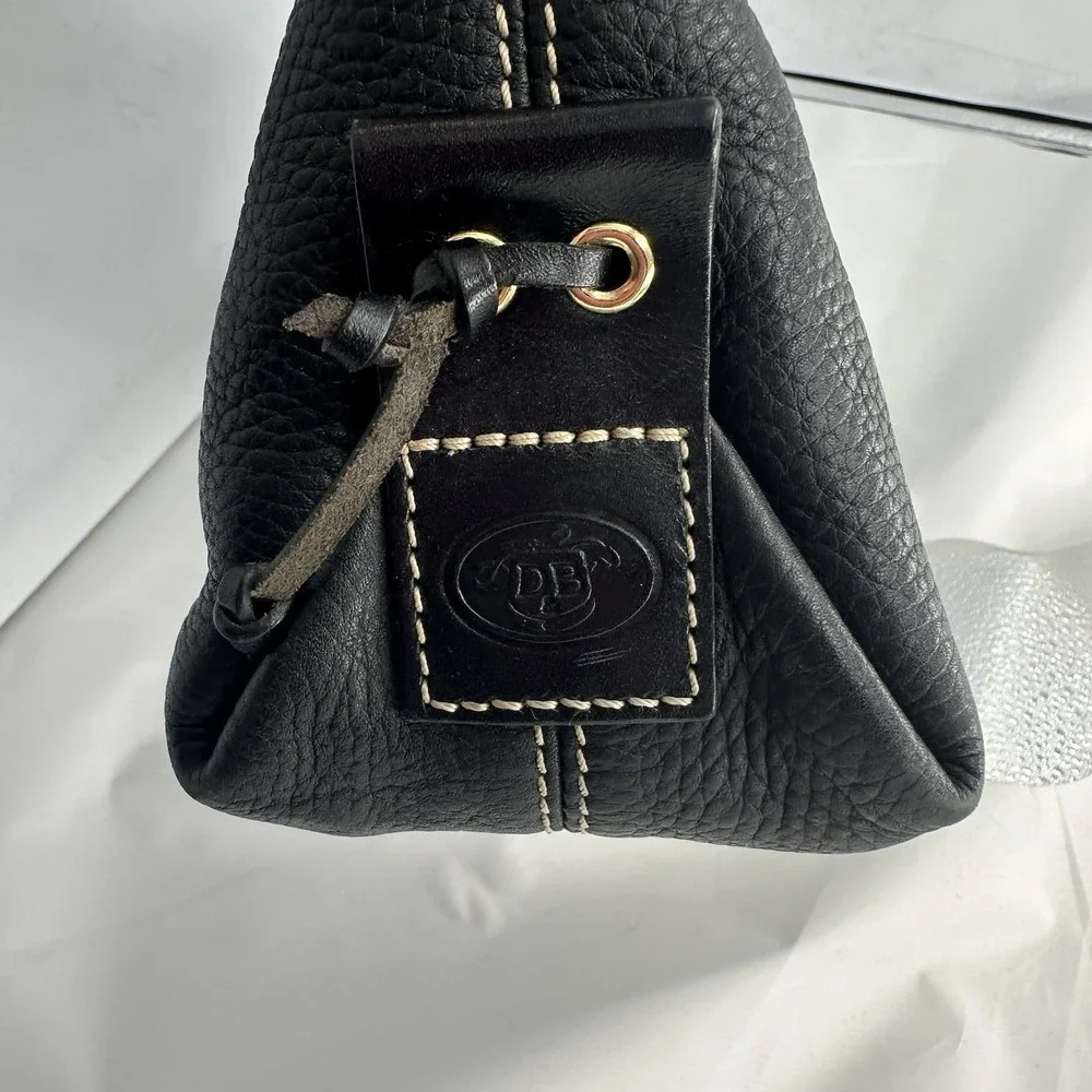 Dooney & Bourke Hobo Shoulder Bag Black Pebbled Leather Slouchy Red Lining VTG